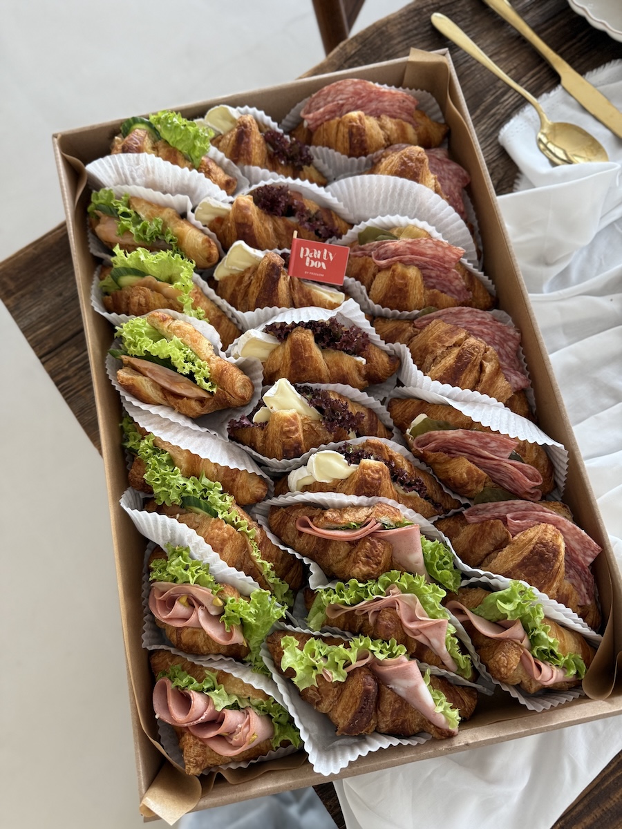 Mini croissant box - obrazek 3