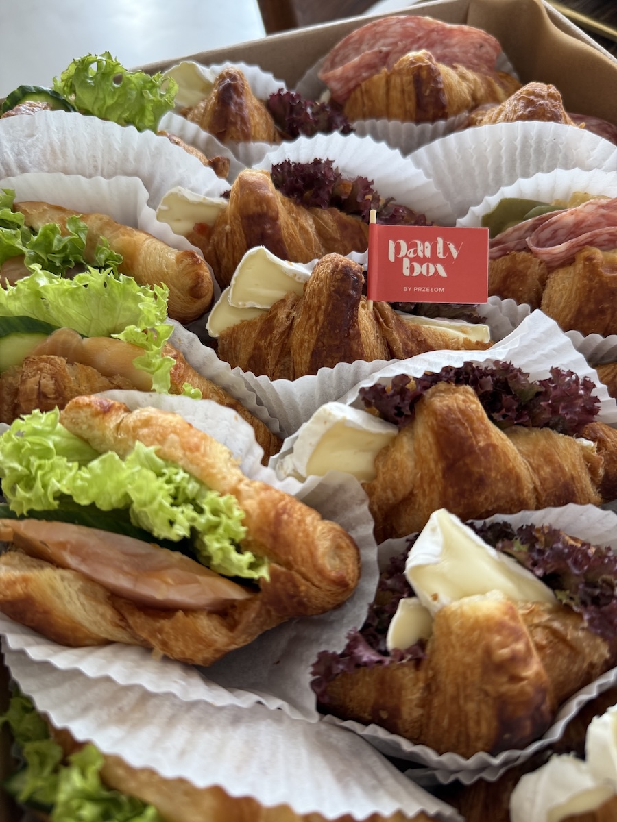 Mini croissant box - obrazek 6