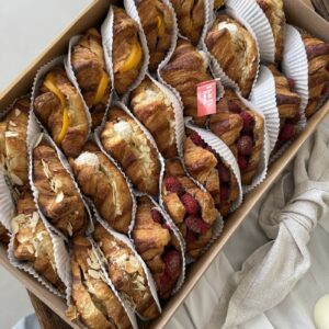Mini sweet croissant box